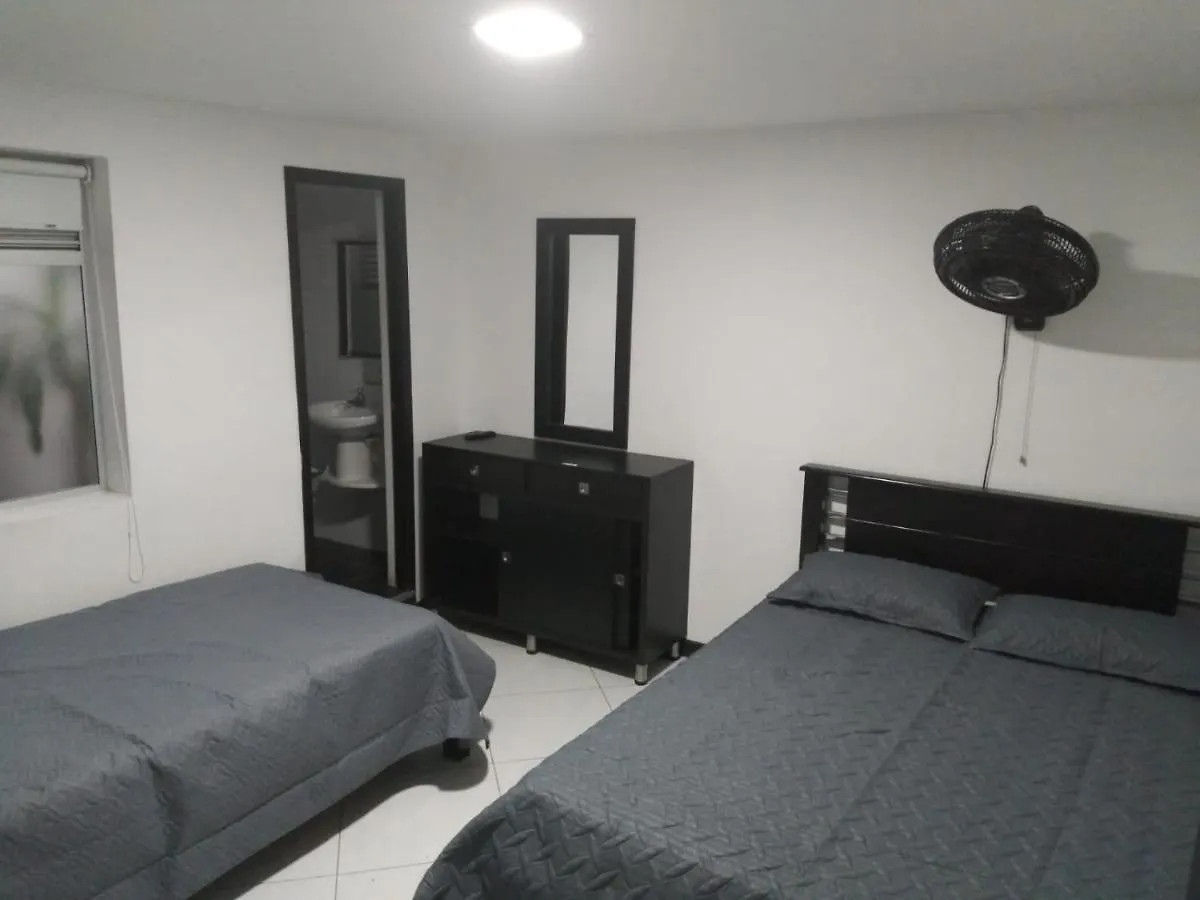 Hotel Murano מדיין